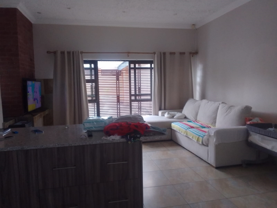 To Let 3 Bedroom Property for Rent in Selborne Eastern Cape